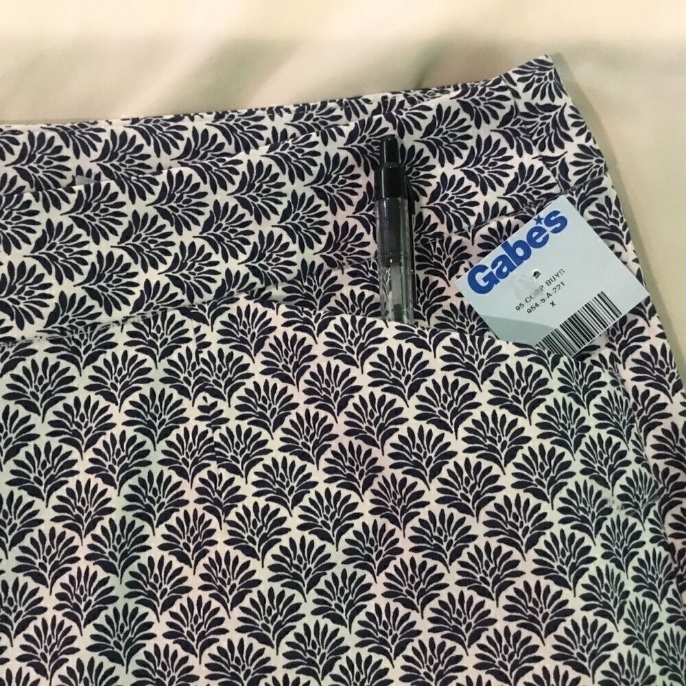 NWT Appleseeds Brand Blue & White Slacks Sz. 12. - Picture 3 of 9